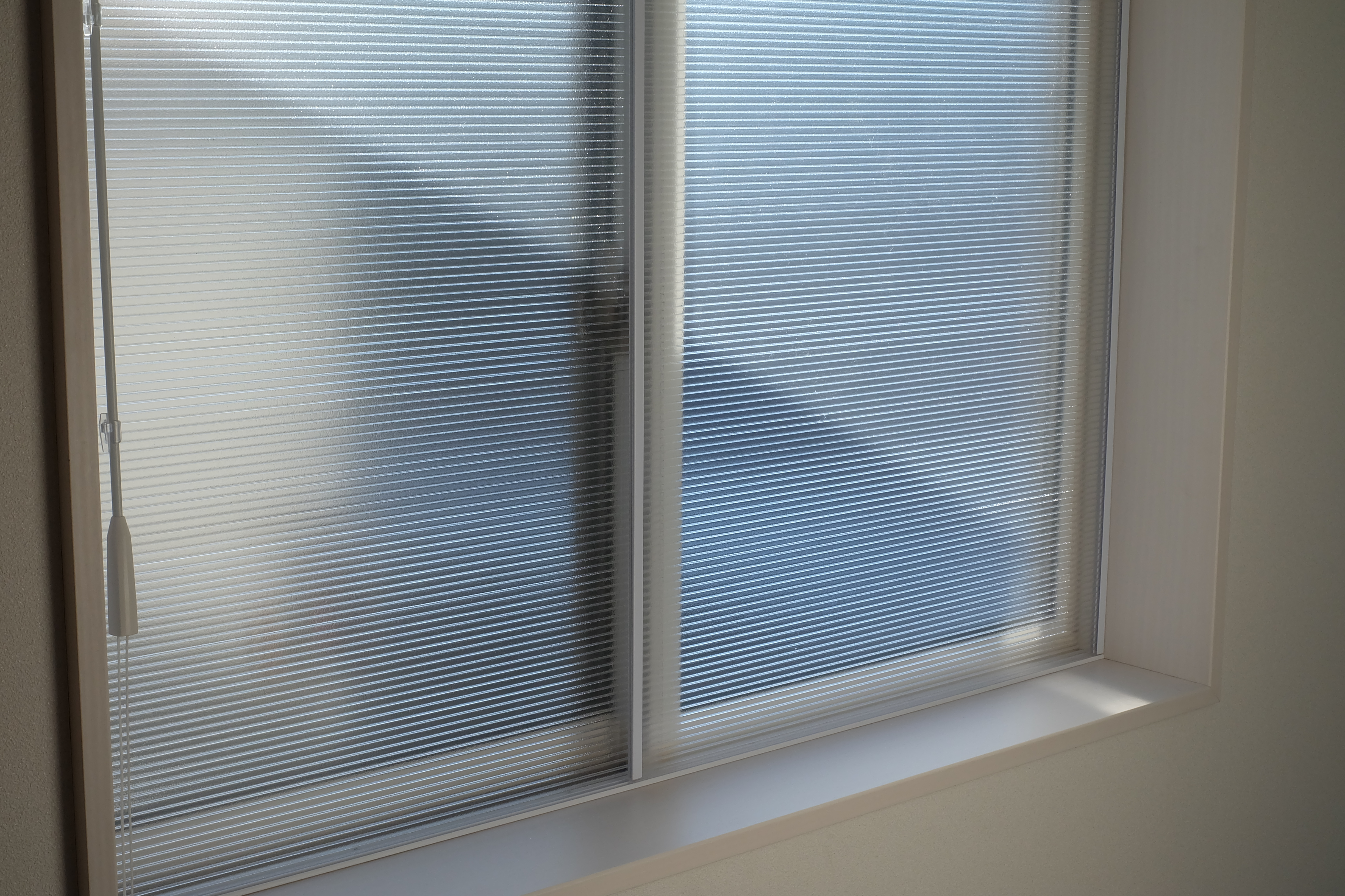 窓　断熱対策　結露対策　二重窓　ポリカーボネート板　DIY